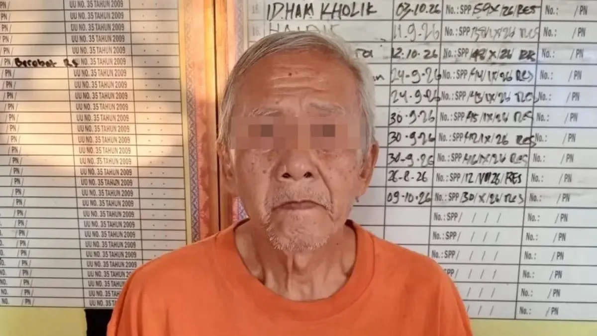Gudang masjid di Merbau Mataram, Lampung Selatan, menjadi saksi peristiwa yang berujung penangkapan seorang kakek berusia 75 tahun.