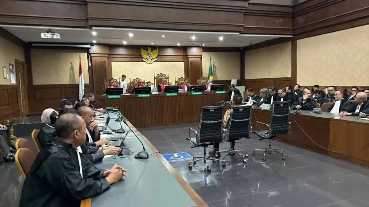 Di ruang sidang Tipikor Jakarta, palu hakim belum mengetuk vonis. Namun, perkara mantan Jampidsus Febrie Adriansyah kini melangkah ke fase yang paling menentukan.