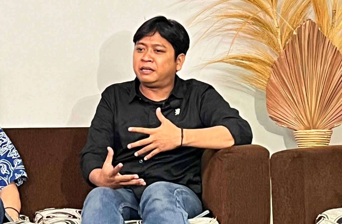 Aktivis Mahasiswa Kritik Perobohan Masjid Tanpa Musyawarah, Kades Tobat Kebal Hukum ?